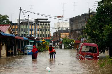 Malesia, 4 morti e quasi 41.000 sfollati per alluvione e inondazioni