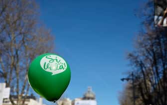 MADRID, SPAIN - MARCH 12: Green 'Yes to Life' balloons during the 'Yes to Life' March 2023, at the Plaza de Cibeles, on 12 March, 2023  Madrid, Spain. The Platform Yes to Life, made up of more than 500 organizations in defense of life from its beginning to its natural end, organizes annually, on the occasion of the celebration of the International Day of Life next March 25, the March Yes to Life with which this date is commemorated and to which people from all over Spain come. (Photo By Jesus Hellin/Europa Press via Getty Images)