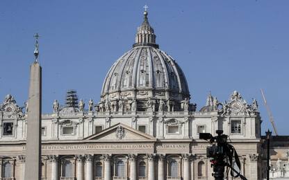 Paura in Vaticano, uomo su auto forza un varco: arrestato