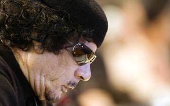 20 OTT - Libia, Gheddafi ucciso a Sirte. Il leader della Libia Muammar Gheddafi in una foto d'archivio del 16 novembre 2009. ANSA/ALESSANDRO BIANCHI