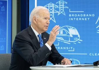 Joe Biden ha giurato di ritenere “pienamente responsabili” gli artefici del fallimento della Silicon Valley Bank e di un secondo istituto finanziario, la Signature Bank, cercando di rassicurare gli americani sulla sicurezza dei loro depositi