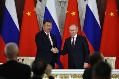 Mosca, Putin: “Piano cinese può essere base per accordo con Ucraina”