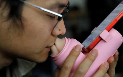 Cina, creata app MUA per inviare baci a distanza: come funziona