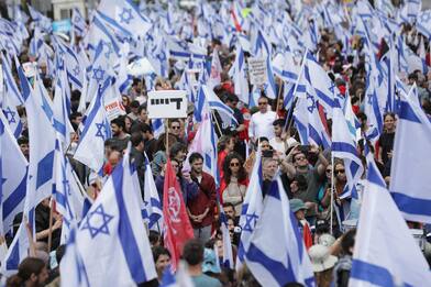 Proteste in Israele contro riforma giustizia, cosa sta succedendo