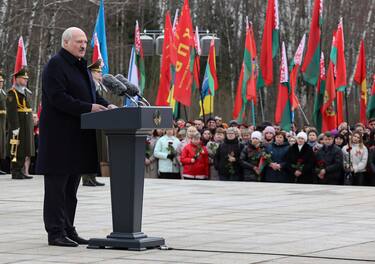 epa10536830 A handout photo made available by the Belarus Presidential Press Service shows Belarusian President Alexander Lukashenko delivering a speech during a ceremony to mark the 80th anniversary of the Khatyn Massacre, at the Eternal Flame at the Khatyn Memorial Complex in Khatyn, Belarus, 22 March 2023. On 22 March 1943, in retaliation for an attack by Soviet partisans, Nazi Germany s troops gathered 149 Khatyn residents, including 75 children, into a barn and set it on fire before proceeding to destroy the whole village and shooting those who managed to escape the fire. EPA/BELARUS PRESIDENT PRESS SERVICE /HANDOUT HANDOUT EDITORIAL USE ONLY/NO SALES