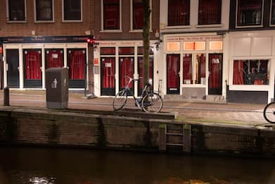 Amsterdam, quartiere a luci rosse verso cambio sede