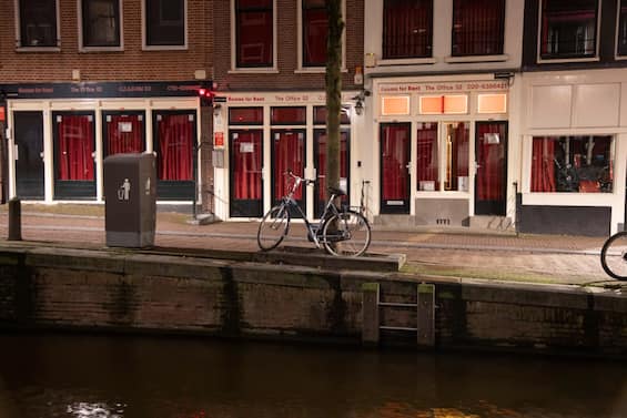 Amsterdam, red light district towards change of location: it will be moved to the suburbs