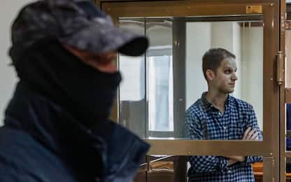 Russia, giornalista Evan Gershkovich resta in carcere fino al 30 marzo