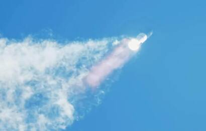 Starship, le immagini dell'esplosione del razzo dopo il lancio