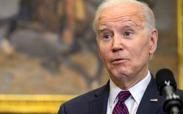 epa10618364 US President Joe Biden speaks with the media after meeting with Speaker of the House Kevin McCarthy, R-CA, House Minority Leader Hakeem Jeffries, D-NY, Senate Majority Leader Chuck Schumer, D-NY, and Senate Minority Leader Mitch McConnell, R-KY, in the Oval Office to discuss the debt limit, in the Roosevelt Room at the White House in Washington, DC, USA, 09 May 2023. EPA/BONNIE CASH / POOL