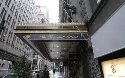New York, il Roosevelt Hotel diventa un rifugio per migranti
