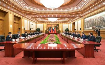 epa10649488 Russian Prime Minister Mikhail Mishustin and Chinese President Xi Jinping attend a meeting at the Great Hall of the People, in Beijing, China, 24 May 2023. EPA/DMITRY ASTAKHOV / SPUTNIK / GOVERNMENT PRESS SERVICE POOL MANDATORY CREDIT