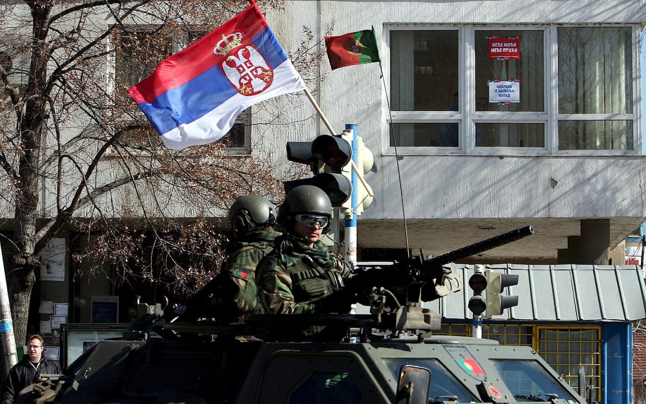 Kosovo, cos'è la missione Nato Kfor e qual è il ruolo italiano | Sky TG24