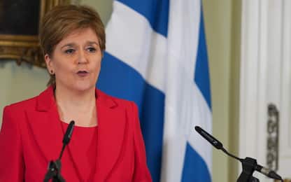 Scozia, arrestata e poi rilasciata l'ex premier Nicola Sturgeon 