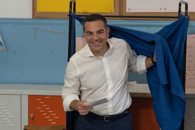Grecia, Tsipras si dimette da segretario di Syriza dopo sconfitta