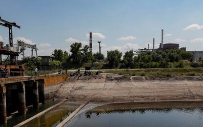 Ucraina, Zaporizhzhia: "Drone abbattuto sul tetto del reattore 6" 