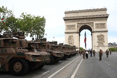Francia blindata per il 14 luglio, si temono proteste e violenze