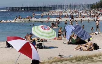Heat record in the world, California reaches 54.4 °.  The Acropolis is closed in Athens
