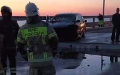Attacco al ponte in Crimea, le immagini dei danni. VIDEO