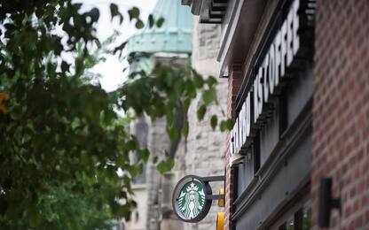 Stati Uniti, licenziata perché bianca: maxi risarcimento da Starbucks