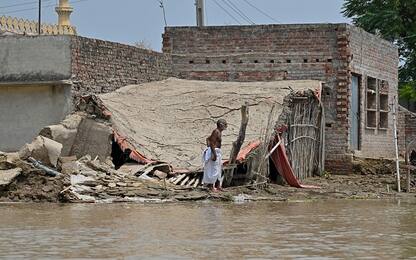 Alluvione in Pakistan, 100 mila persone evacuate dai villaggi allagati