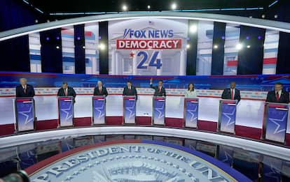 Elezioni Usa, primo duello tv senza Trump (che oggi si costituirà)