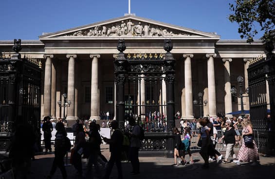 Thefts at the British Museum, some of the 2,000 stolen artifacts recovered
