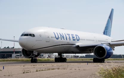 United Airlines, revocato il blocco dei voli negli Usa