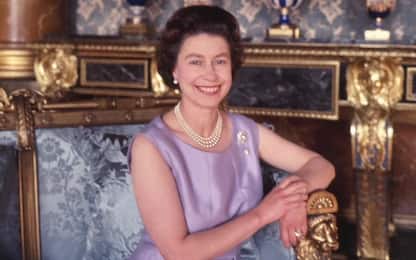 Elisabetta II, a un anno dalla morte il ricordo social dei Reali