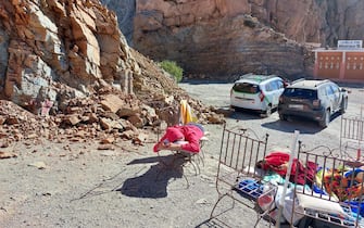 The family of Italian tourists on holiday in Morocco who yesterday while staying in the hotel remained isolated due to the earthquake on 10 September 2023, is still stuck on the Tizi n' Test mountain pass, on the Atlas. 
