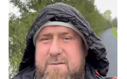 Leader ceceno Kadyrov riappare in video: "Bugie sulla mia salute"