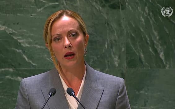 Migrants, Meloni’s speech: “UN don’t look the other way, war on traffickers”