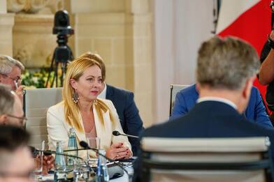 Migranti, lontana l’intesa per nuovo patto Ue. Meloni oggi a Malta