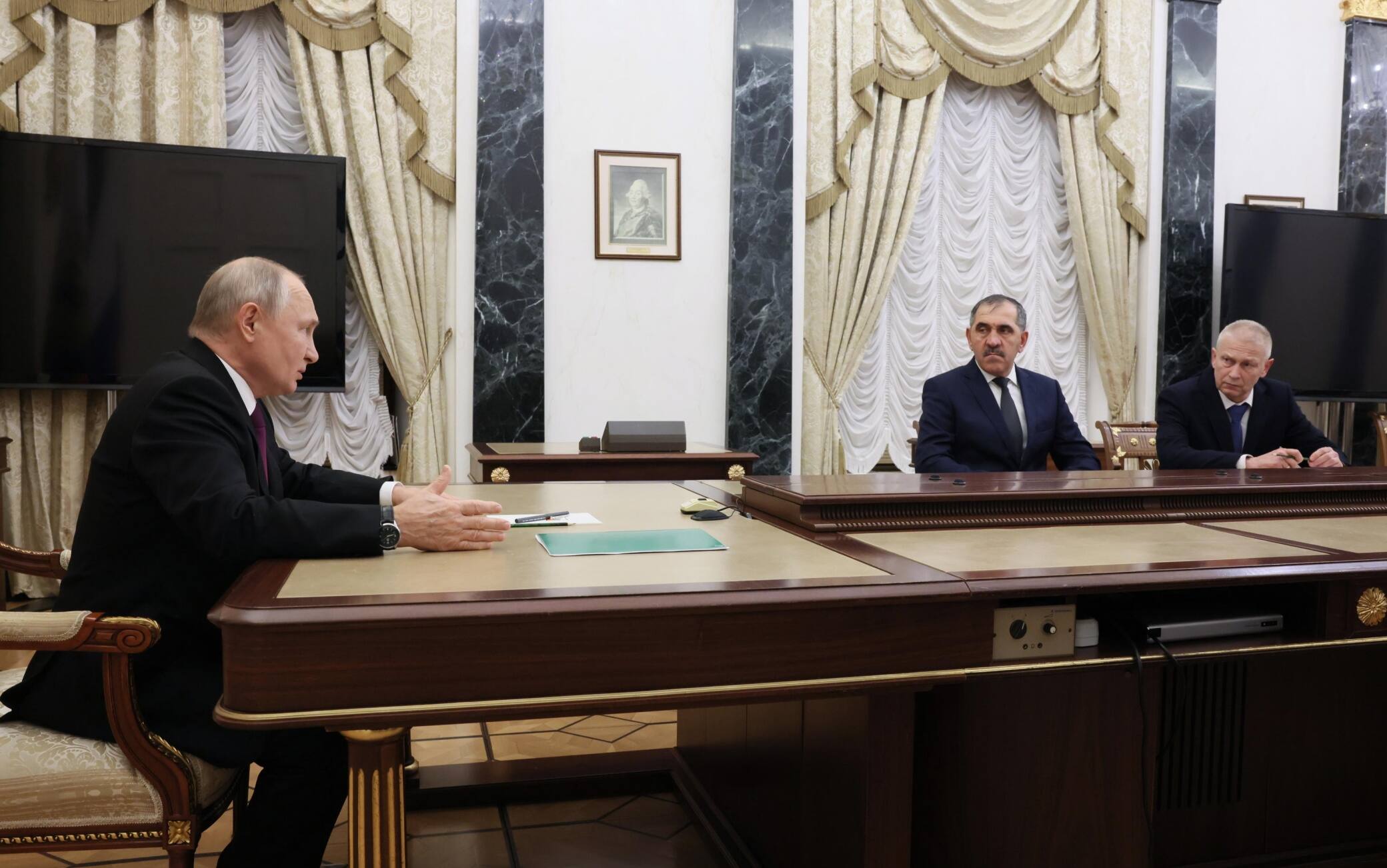L'incontro di Putin con Troshev (è l'ultimo a destra)