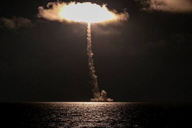 La Russia ha lanciato un missile dal nuovo sottomarino nucleare