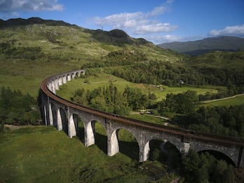 Scozia,  ferrovie cercano un macchinista per il treno di Harry Potter