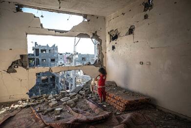 Oms: "Sanità Gaza in ginocchio, ogni 10 minuti ucciso un bambino"