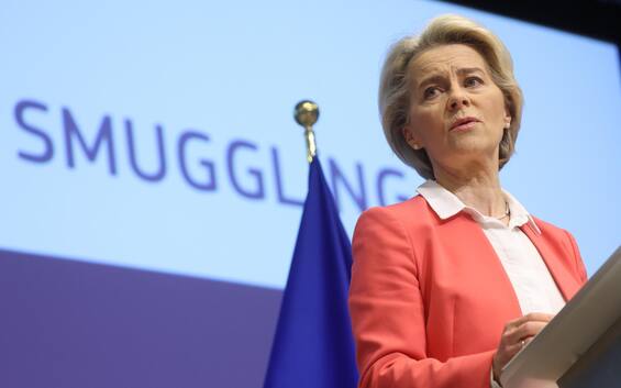 Migrants, von der Leyen launches the Global Alliance against traffickers
