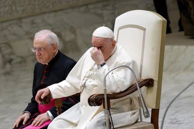 Papa Francesco all'udienza generale: “Ancora non sto bene”