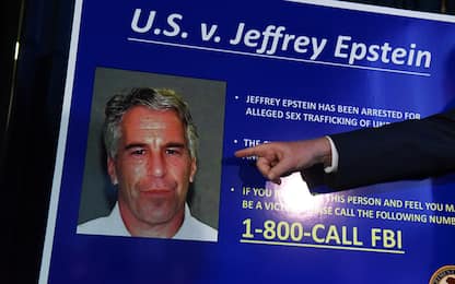 Caso Epstein, diffusa prima tranche di 150 nomi legati al suo caso