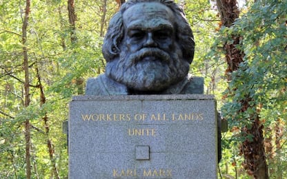 Karl Marx, il cimitero di Londra dove è sepolto ha problemi finanziari