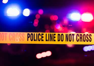 Chicago, due giovani uccisi a colpi di pistola fuori da scuola