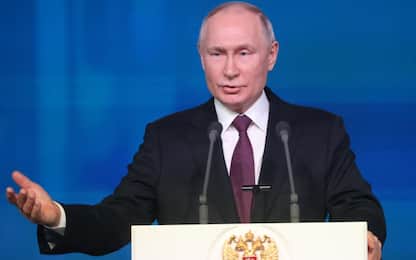 Putin firma legge che prevede confisca dei beni di chi critica guerra