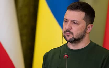 Zelensky: "Mosca approfitta del ritardo degli aiuti militari"