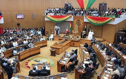 Ghana, il Parlamento approva legge severa contro la comunità Lgbtqia+