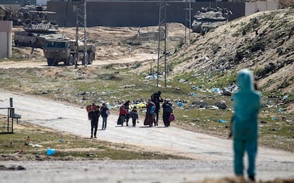 Israele smentisce raid su Rafah. Usa: "Rispetti i diritti"