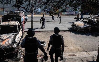 Haiti, capo di una gang: "Pronti a guerra civile se il premier resta"