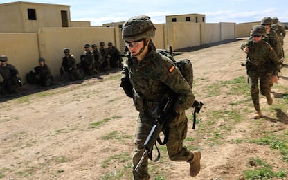 La principessa Leonor di Spagna si addestra con l'esercito. FOTO