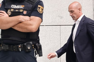 Caso Rubiales, la procura spagnola chiede 2 anni e mezzo di carcere 