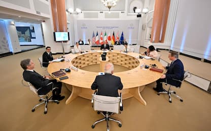 G7 Esteri a Capri, incontro Blinken-Kuleba: "Urgenti aiuti a Kiev"